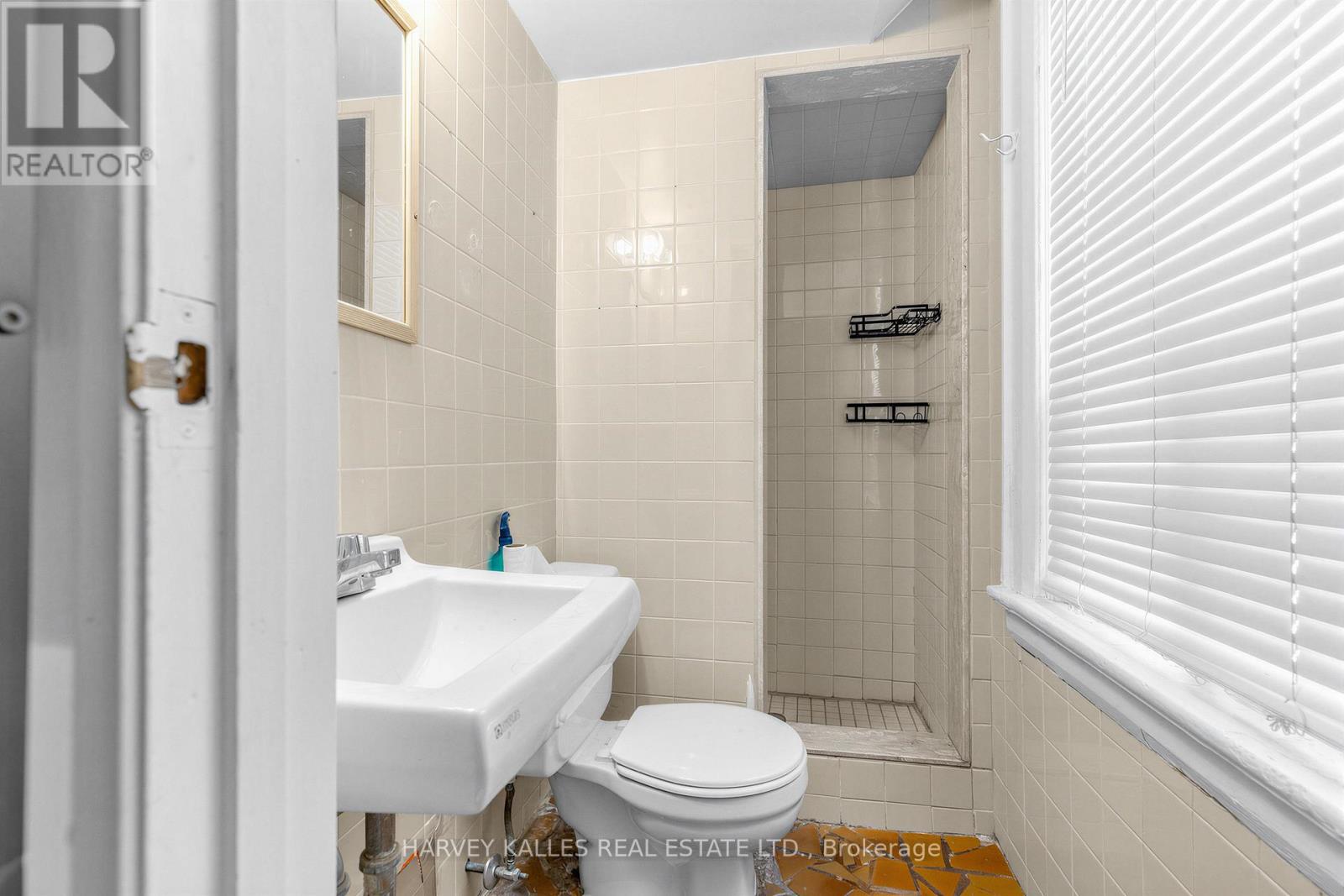 1378 BATHURST STREET