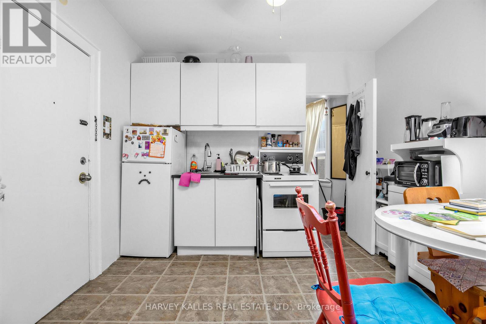 1378 BATHURST STREET