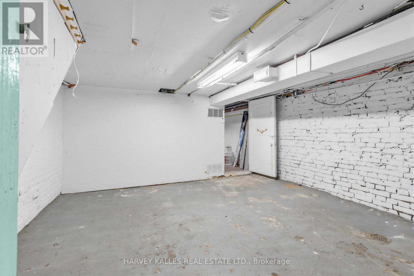 1378 BATHURST STREET