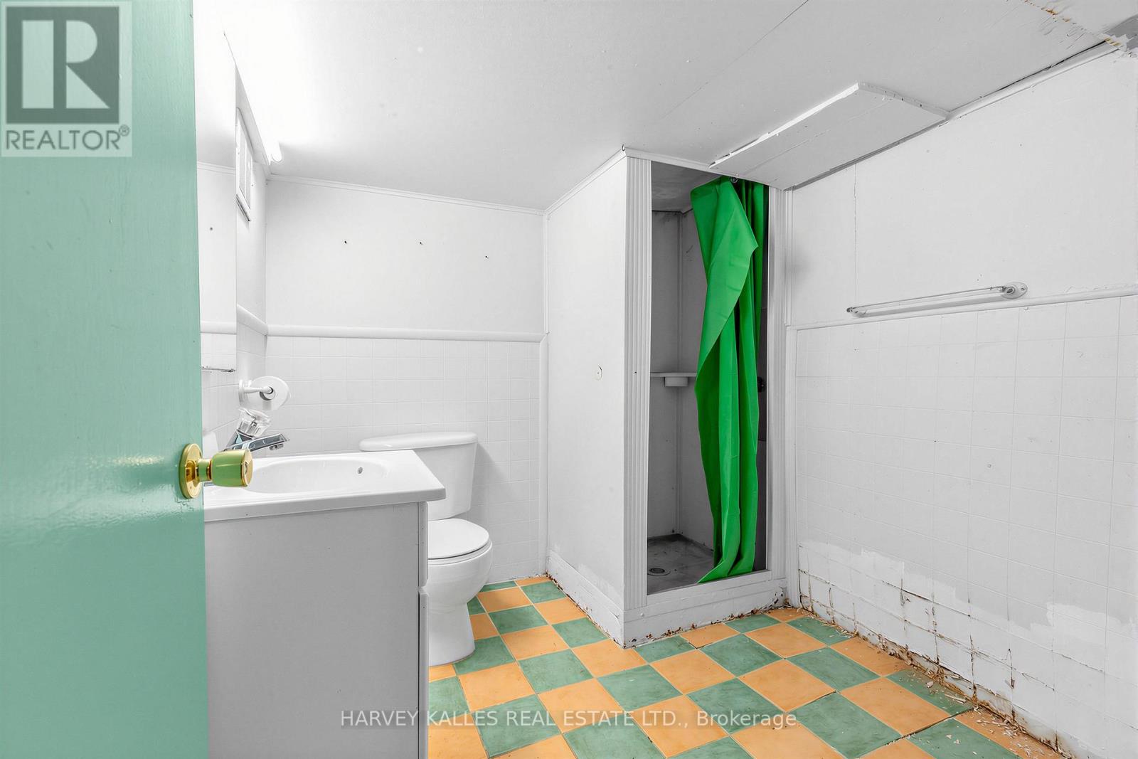 1378 BATHURST STREET