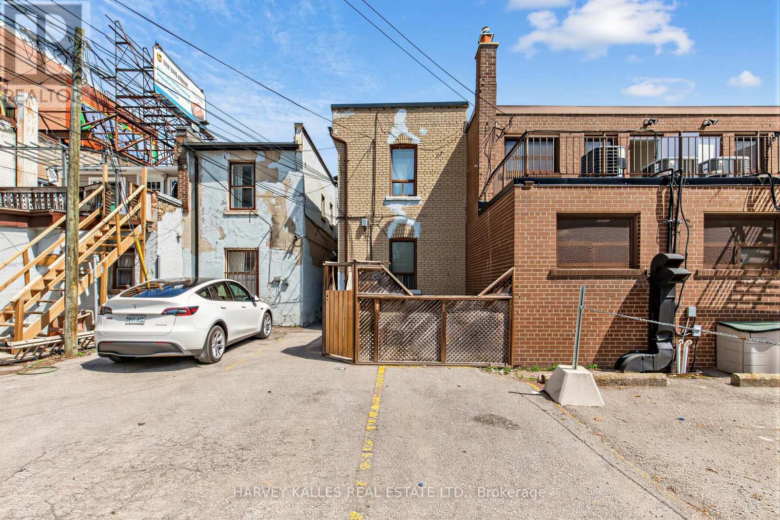 1378 BATHURST STREET
