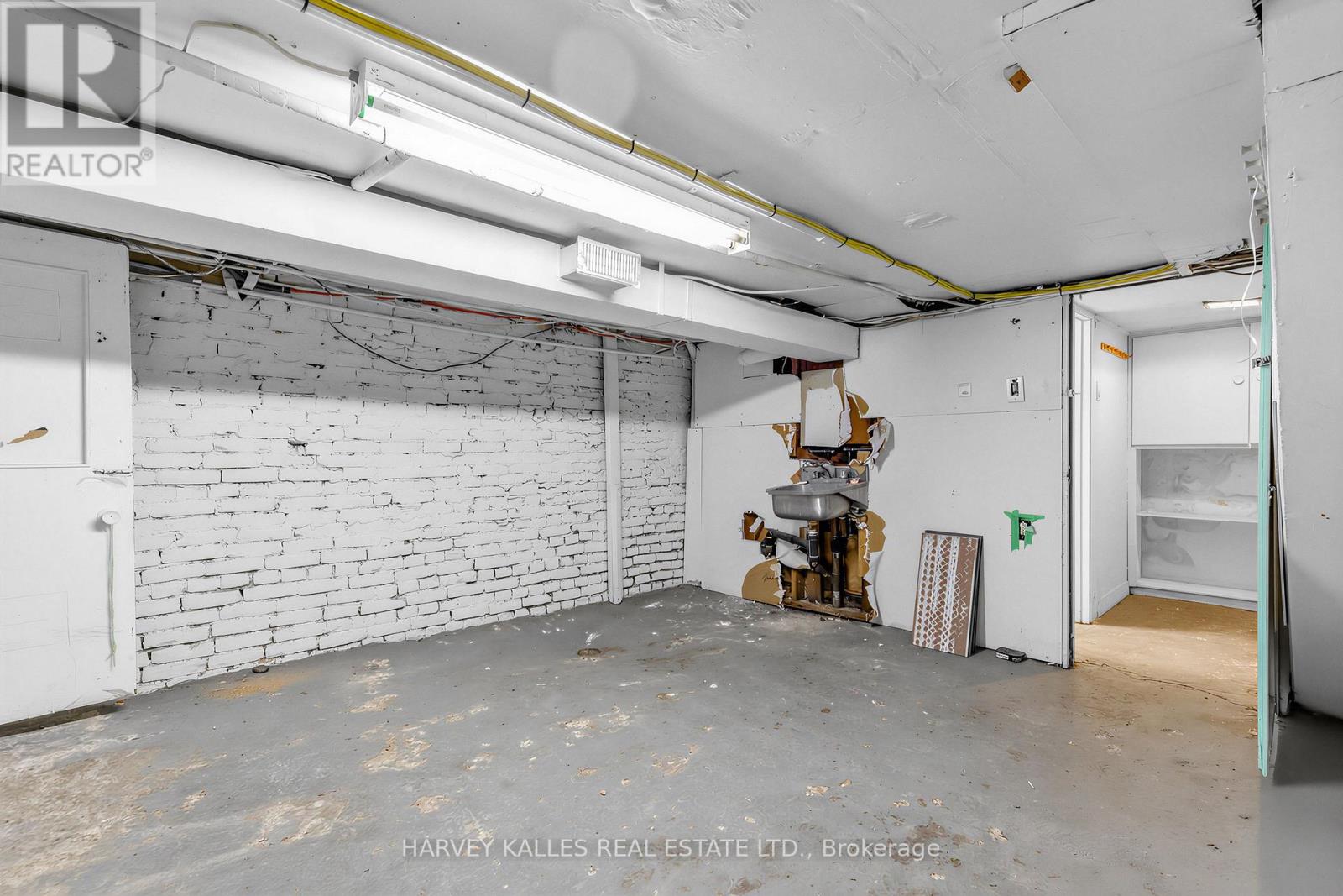 1378 BATHURST STREET