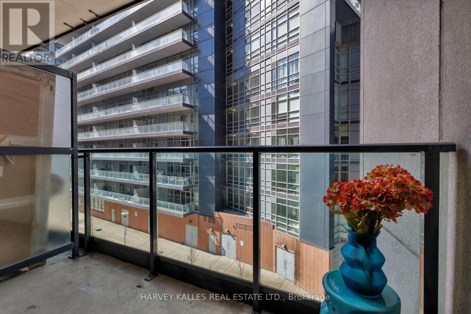 401 - 600 FLEET STREET
