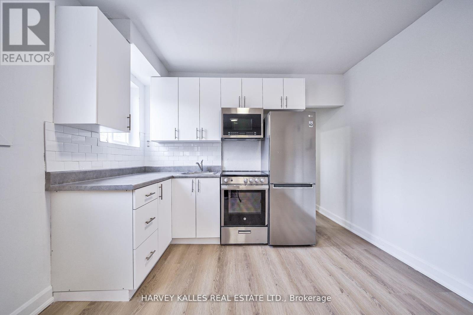 UNIT 3 - 1046 BATHURST STREET