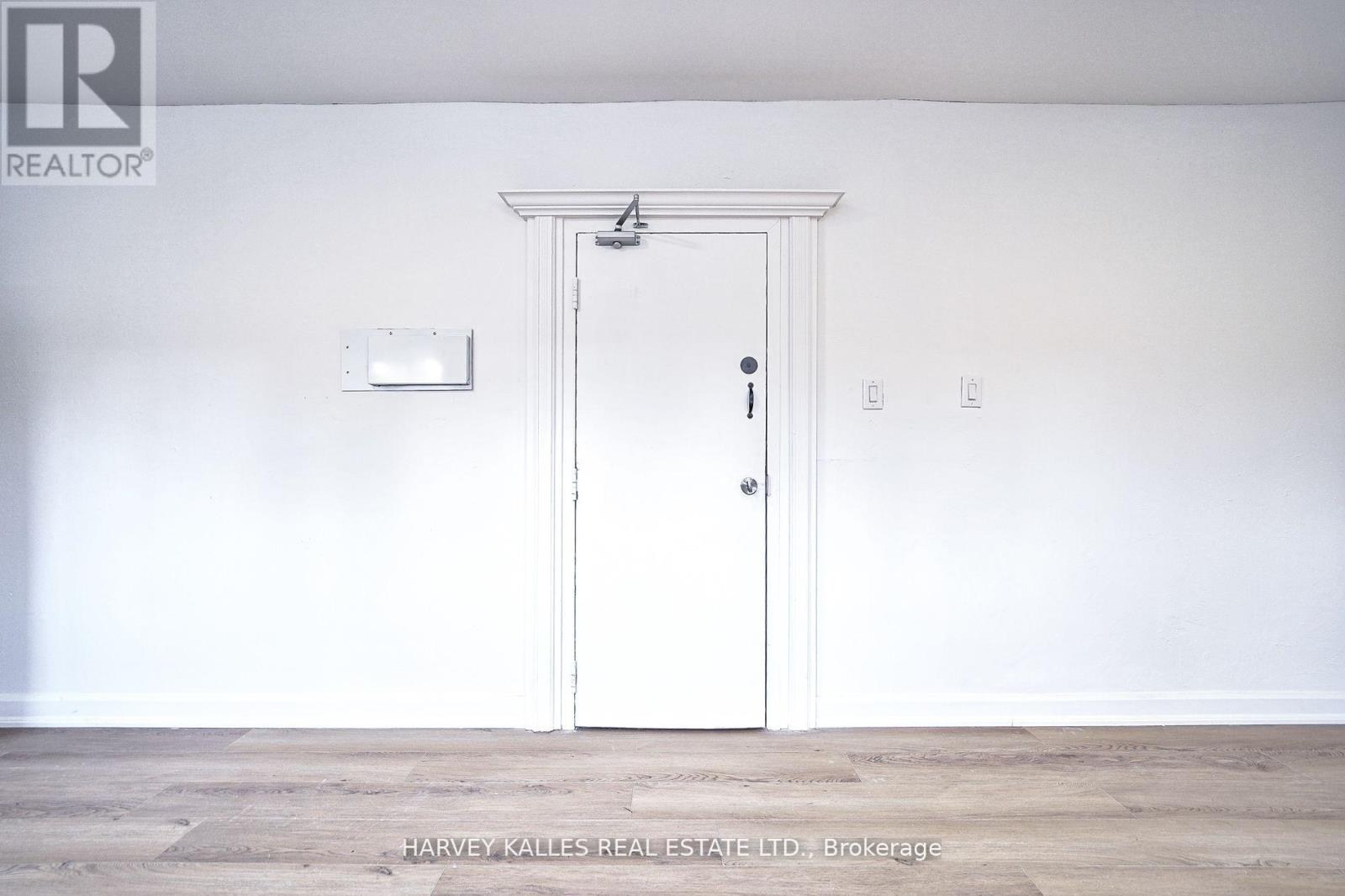UNIT 3 - 1046 BATHURST STREET