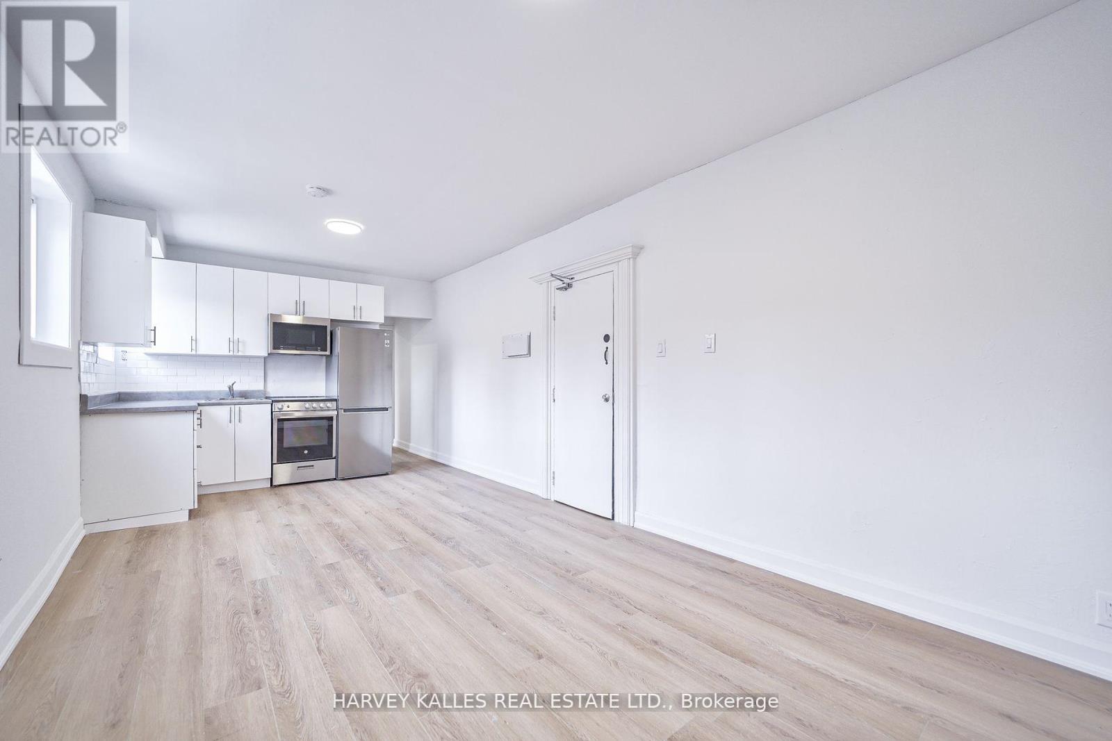 UNIT 3 - 1046 BATHURST STREET