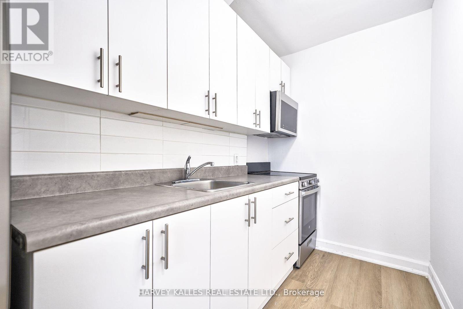 UNIT 1 - 1046 BATHURST STREET