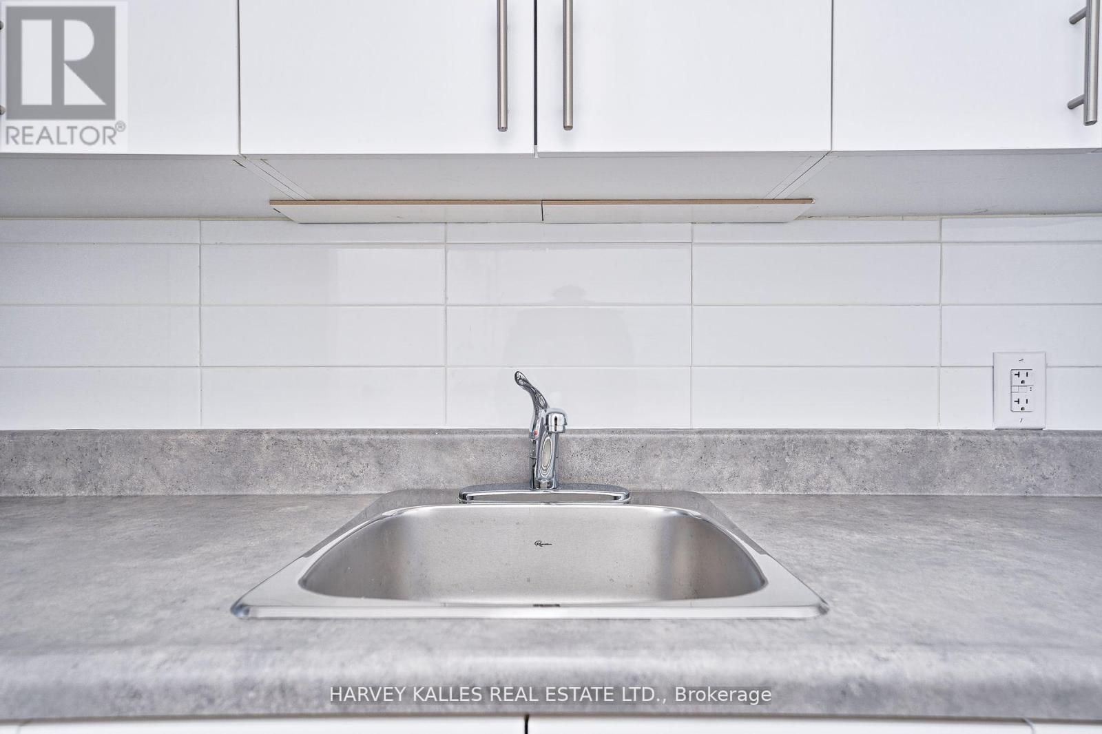 UNIT 1 - 1046 BATHURST STREET
