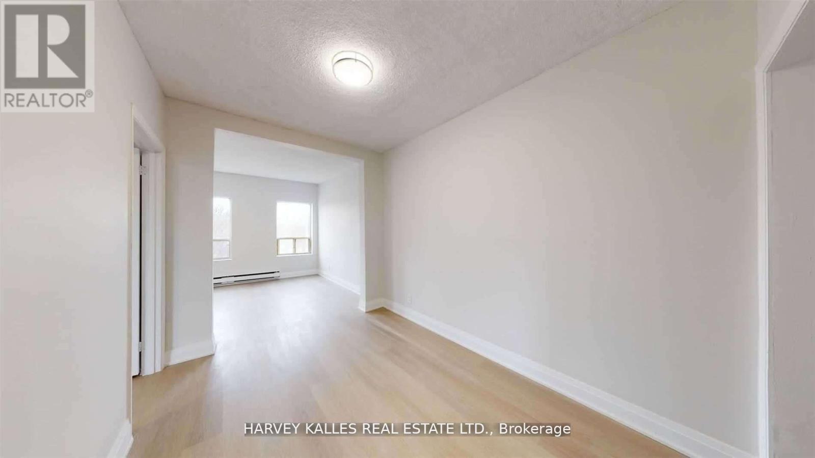 7 - 98 NORTHCLIFFE BOULEVARD