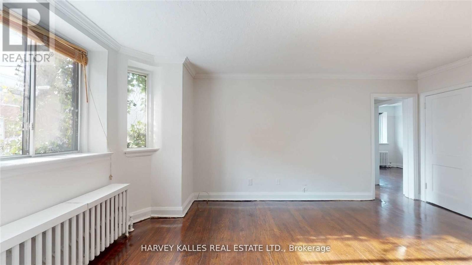 3 - 320 LONSDALE ROAD