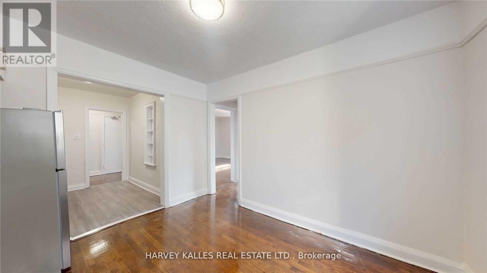 3 - 320 LONSDALE ROAD