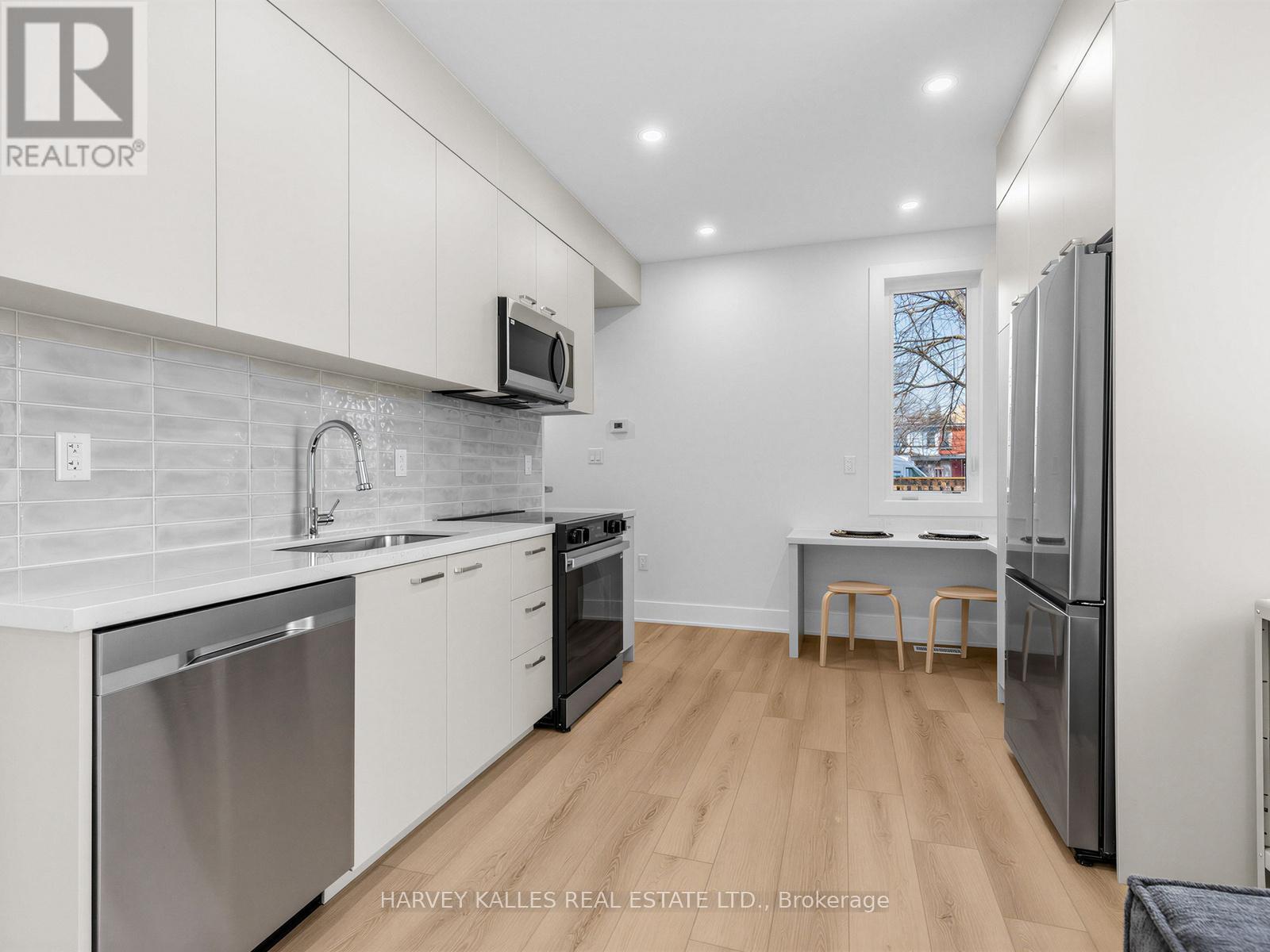 2B - 45 BELLEVUE AVENUE