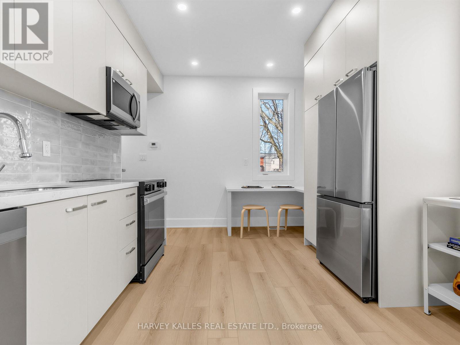 6B - 45 BELLEVUE AVENUE