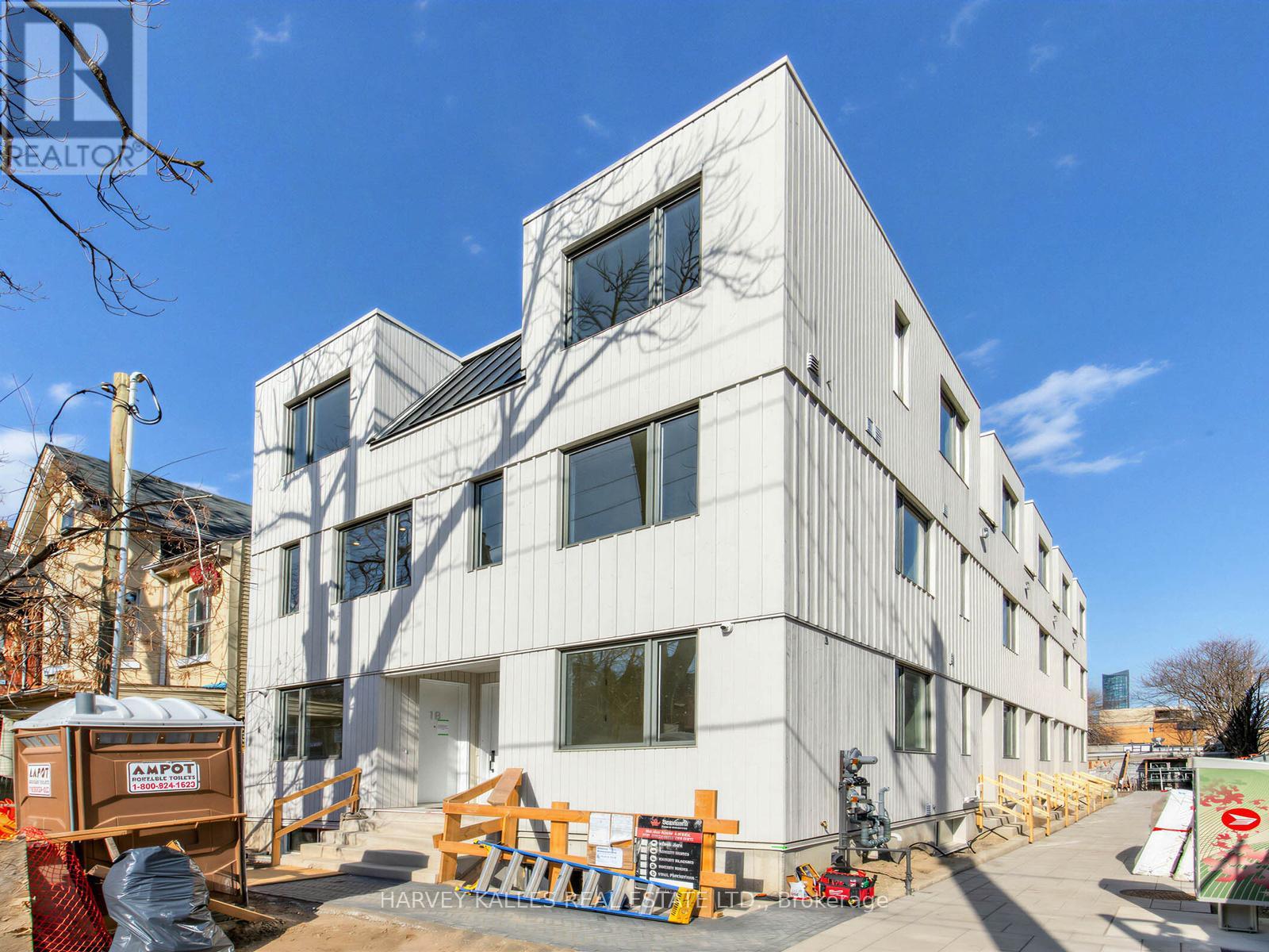 6A - 45 BELLEVUE AVENUE