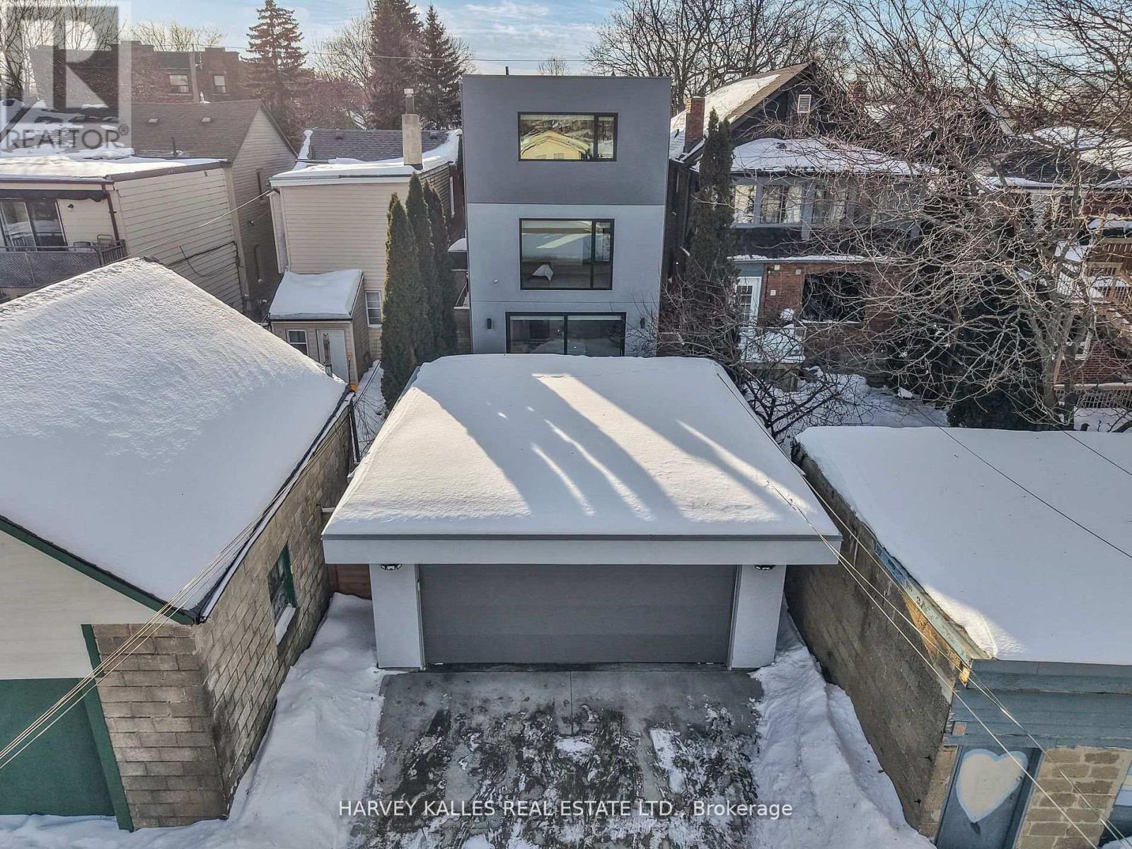 223 WYCHWOOD AVENUE