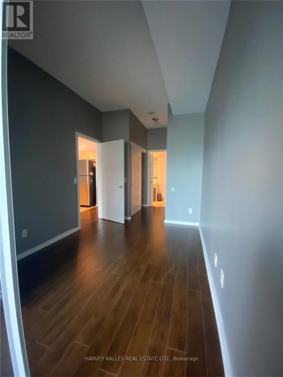 302 - 8 YORK STREET
