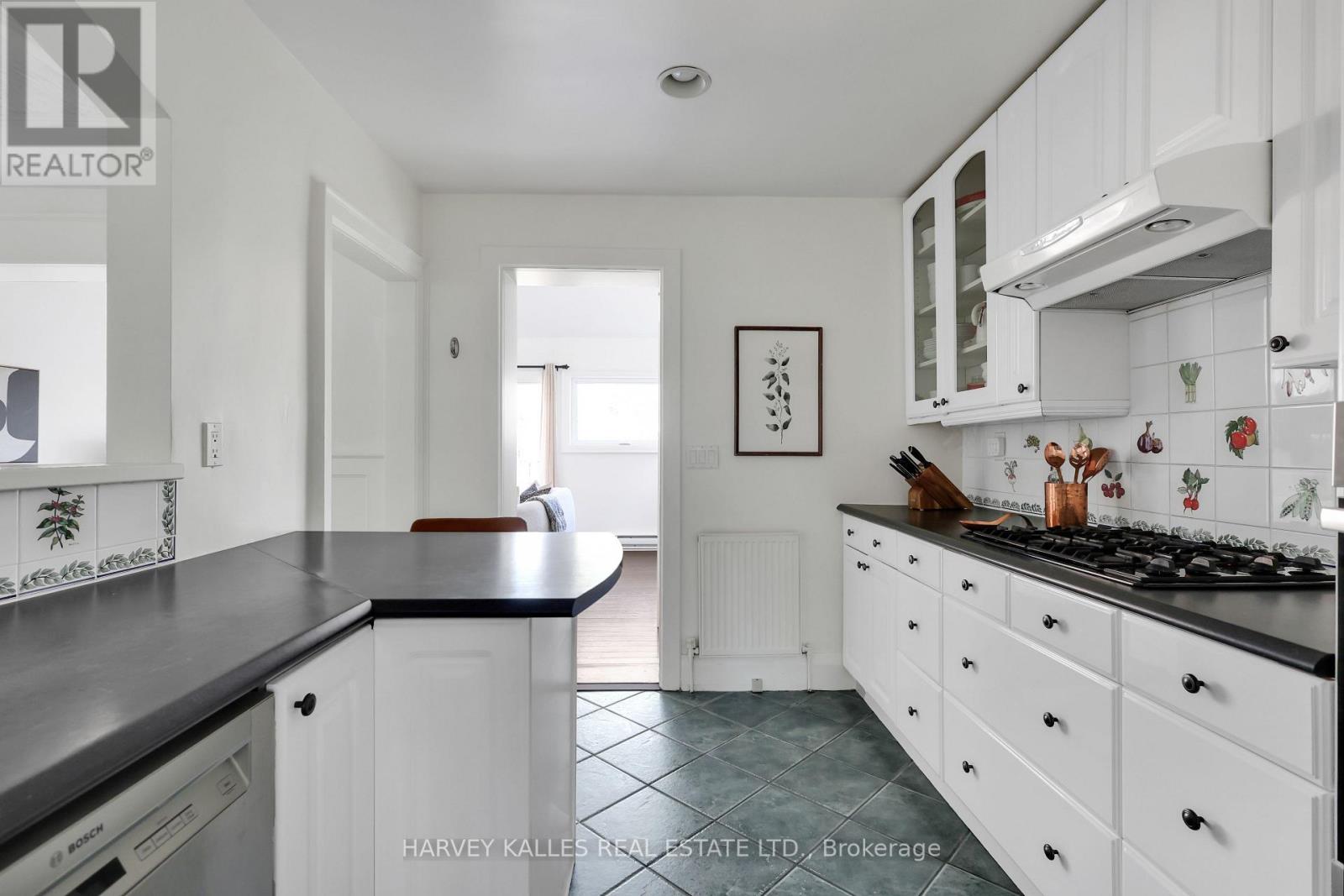 30 BRAESIDE ROAD