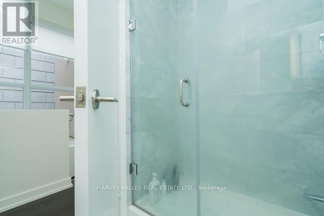 TH12 - 121 MCMAHON DRIVE