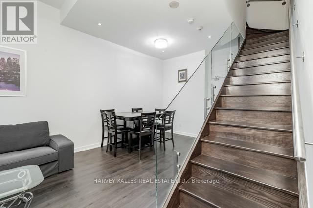 TH12 - 121 MCMAHON DRIVE