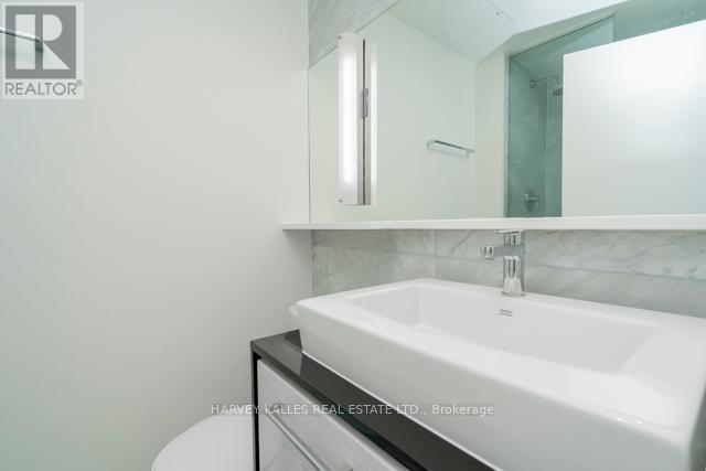 TH12 - 121 MCMAHON DRIVE