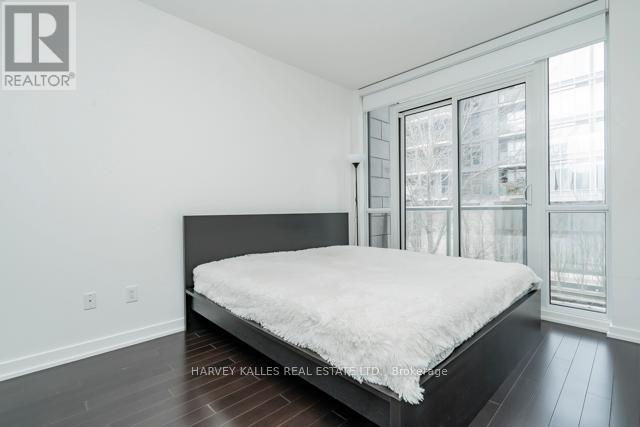 TH12 - 121 MCMAHON DRIVE