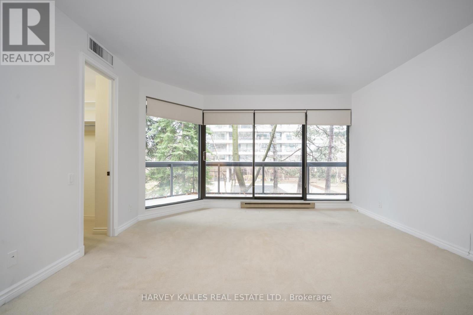 204 - 70 ROSEHILL AVENUE