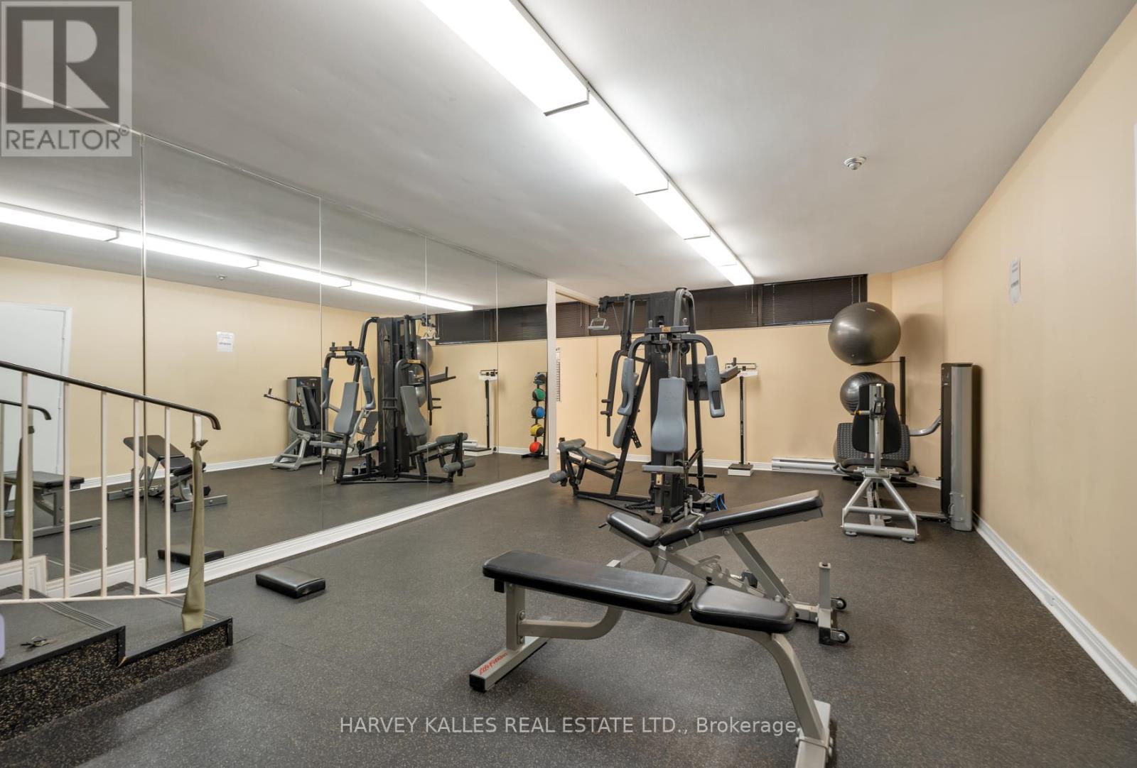 204 - 70 ROSEHILL AVENUE