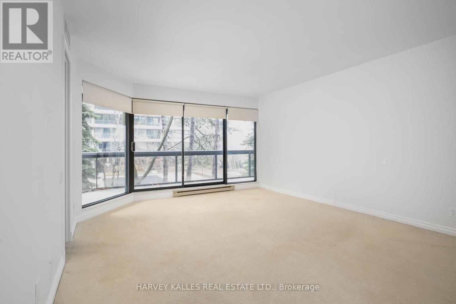 204 - 70 ROSEHILL AVENUE