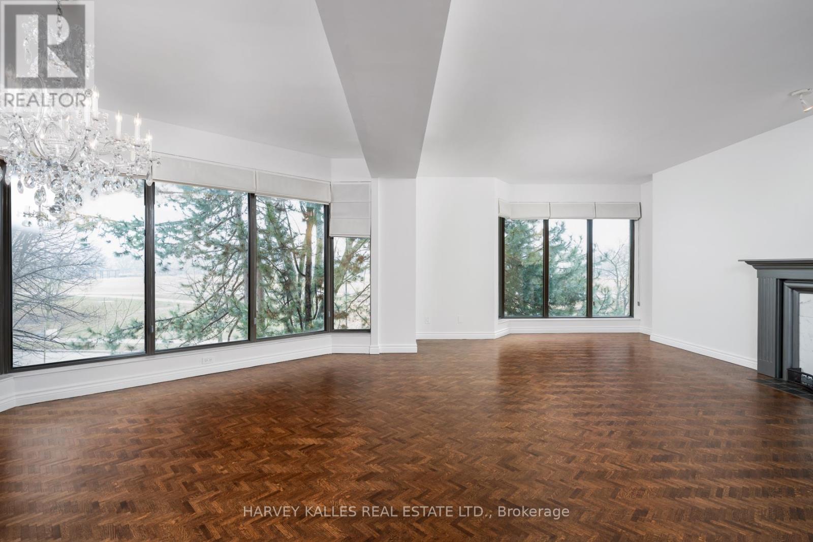 204 - 70 ROSEHILL AVENUE