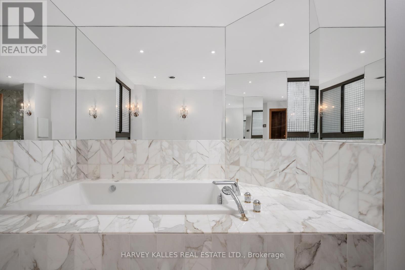 204 - 70 ROSEHILL AVENUE