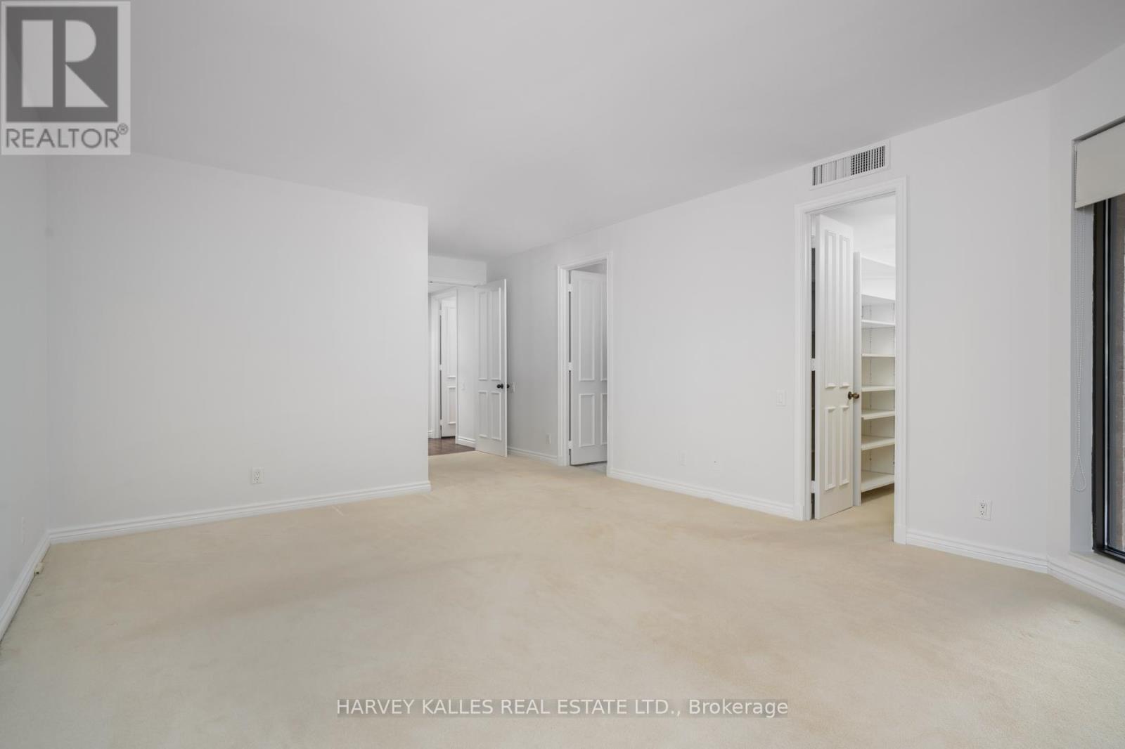 204 - 70 ROSEHILL AVENUE