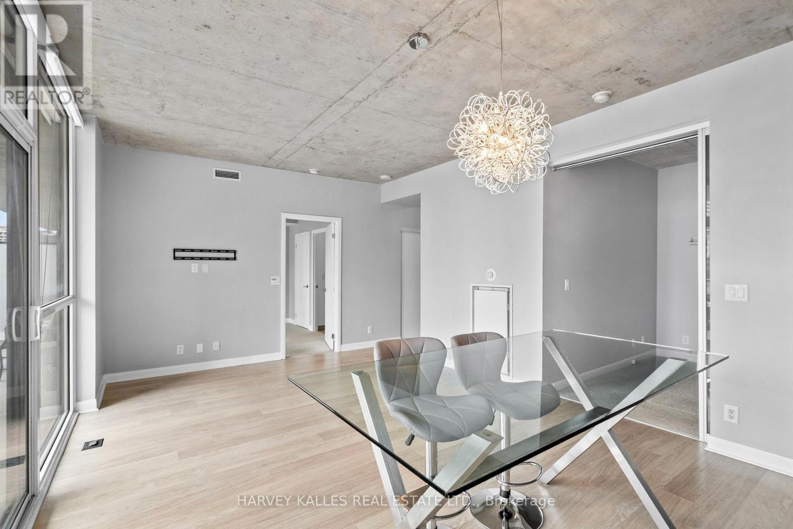 712 - 478 KING STREET W