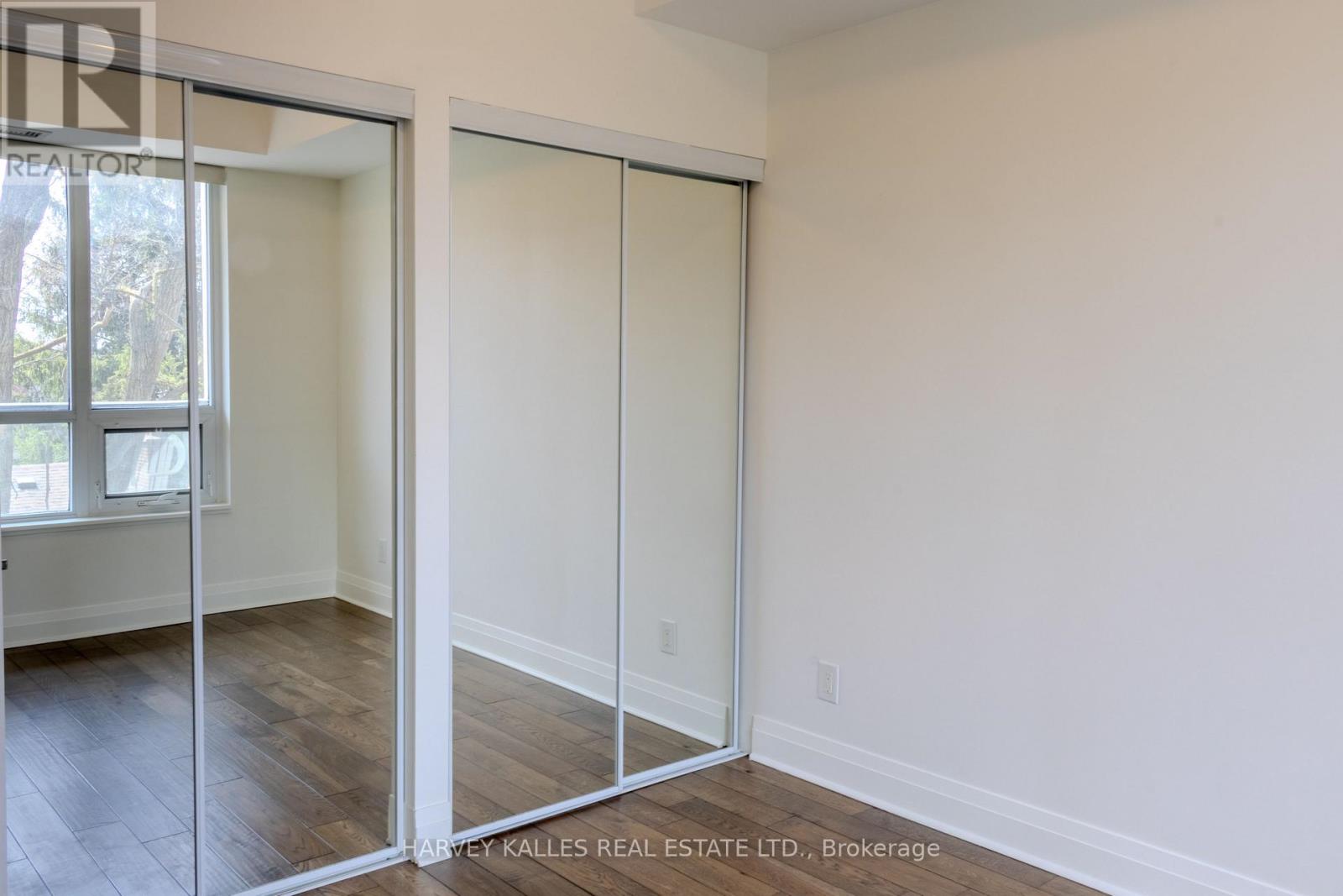402 - 399 SPRING GARDEN AVENUE