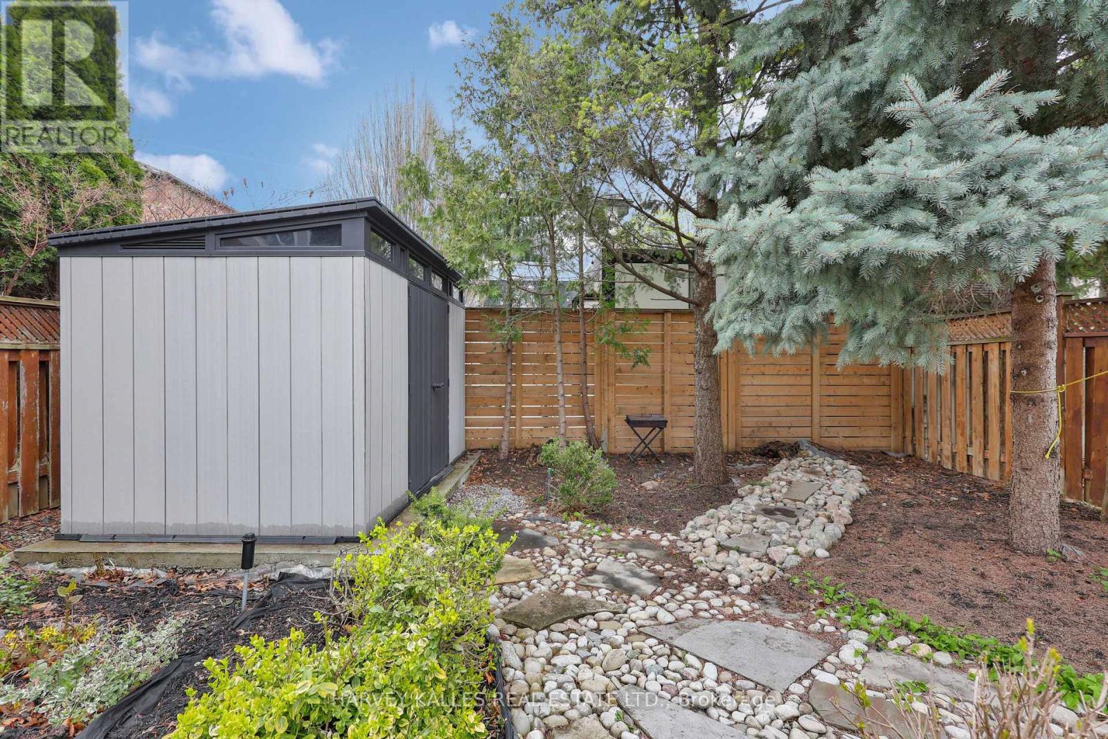 204 BROOKE AVENUE