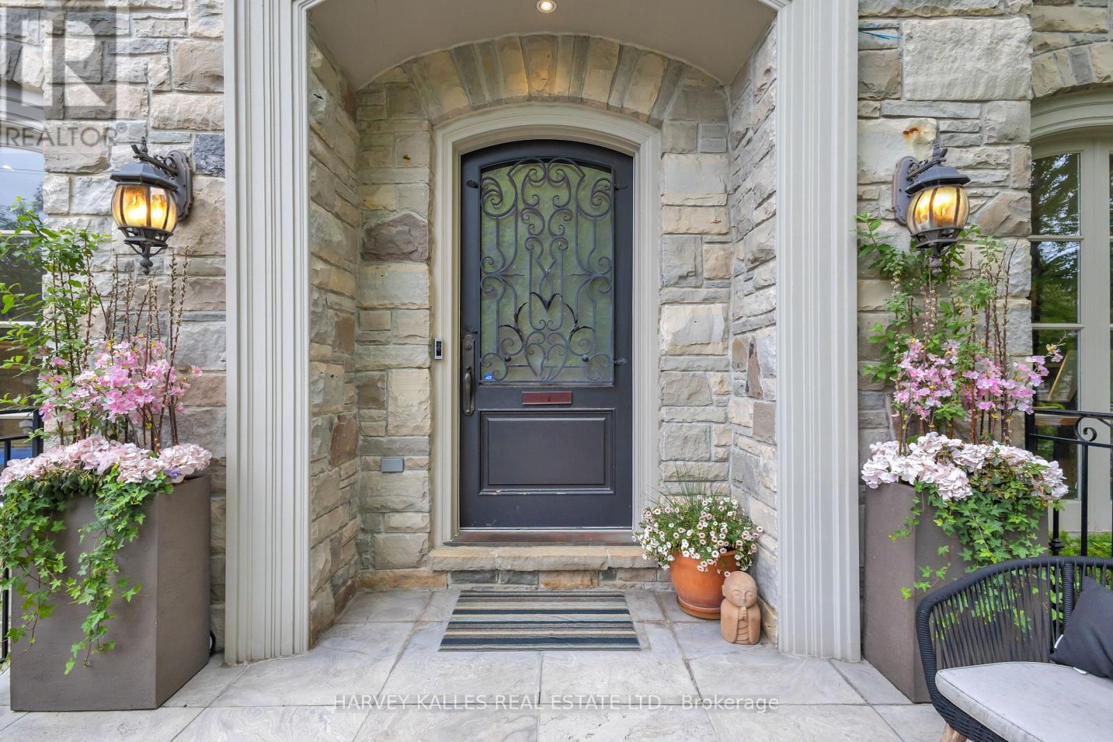 62 GLENGOWAN ROAD