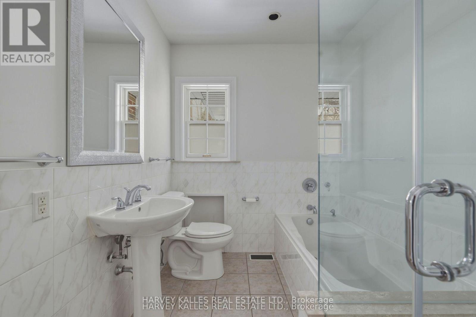 530 BLYTHWOOD ROAD