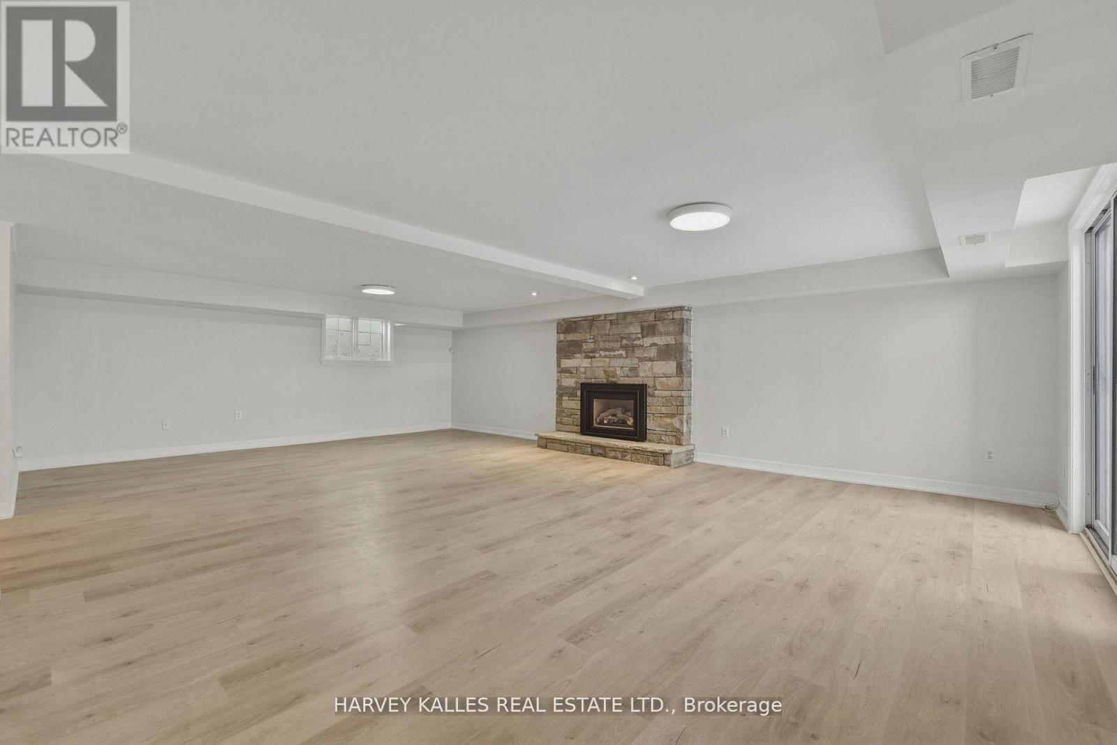 530 BLYTHWOOD ROAD