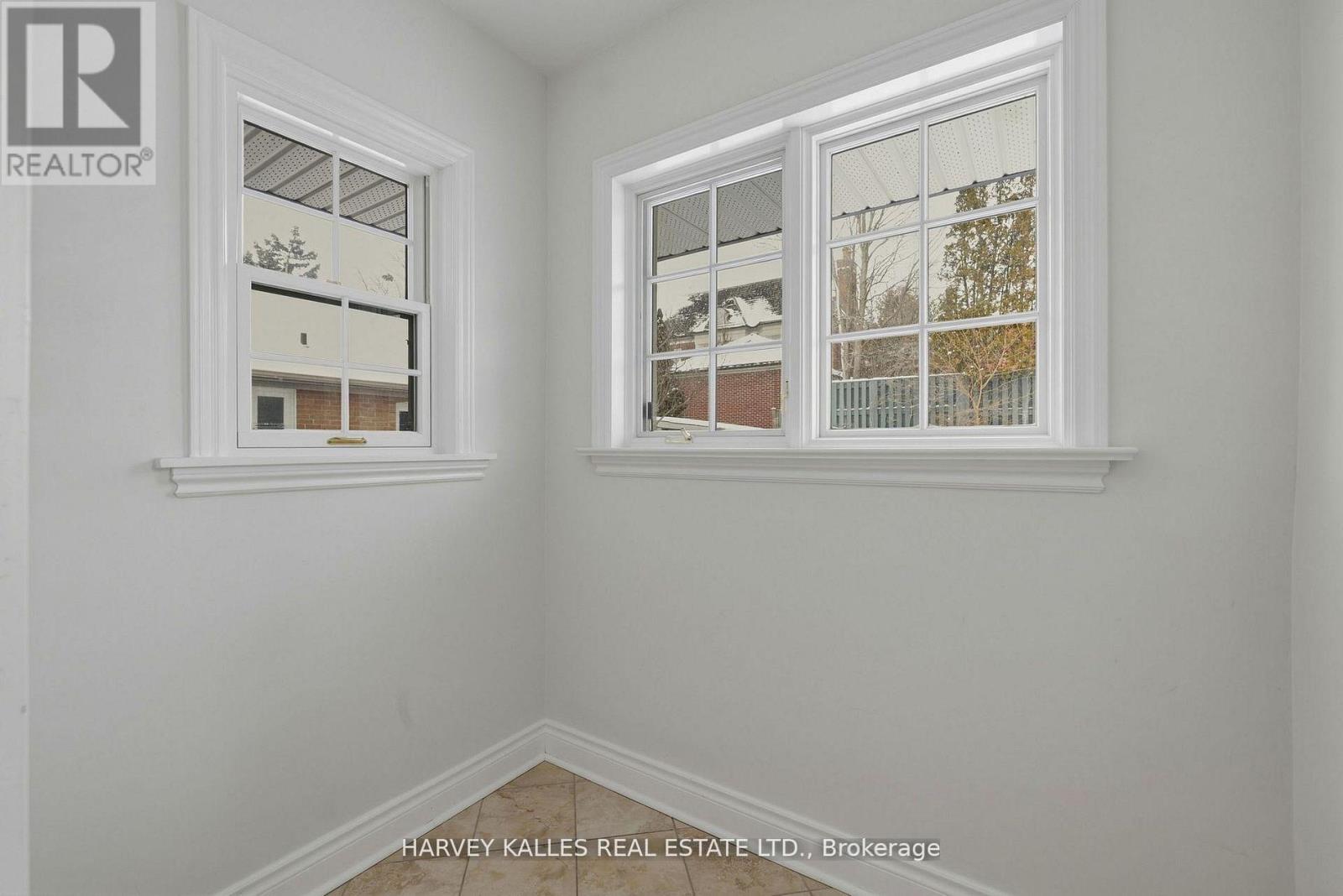 530 BLYTHWOOD ROAD