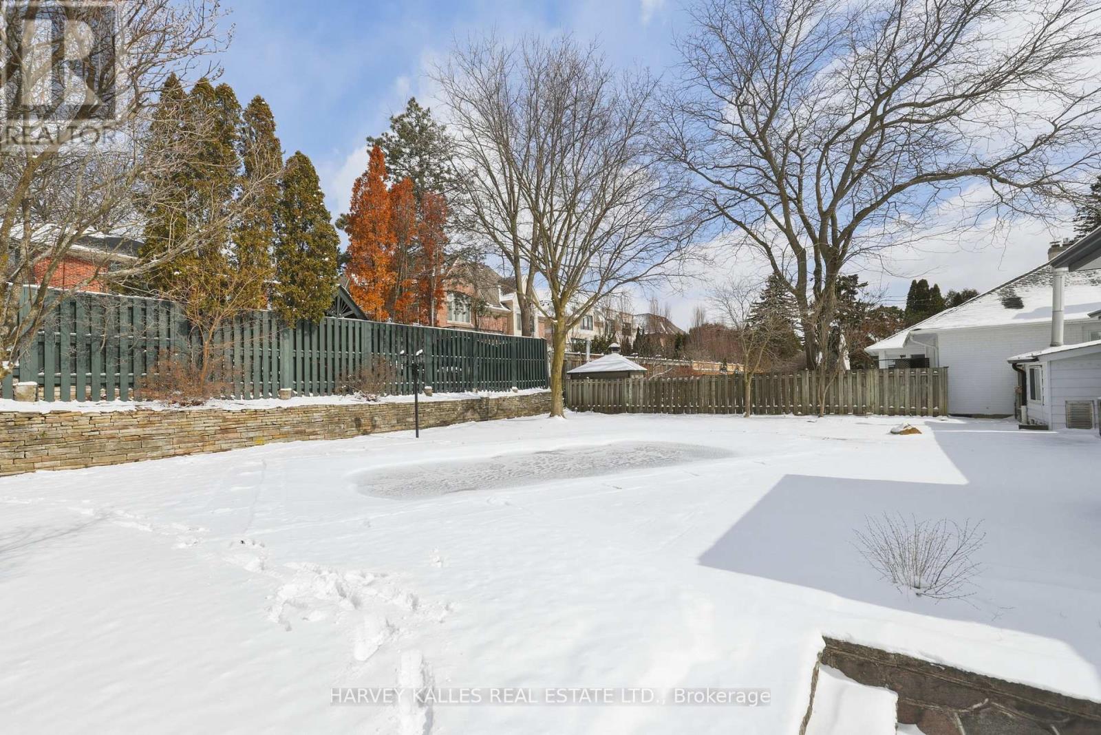 530 BLYTHWOOD ROAD