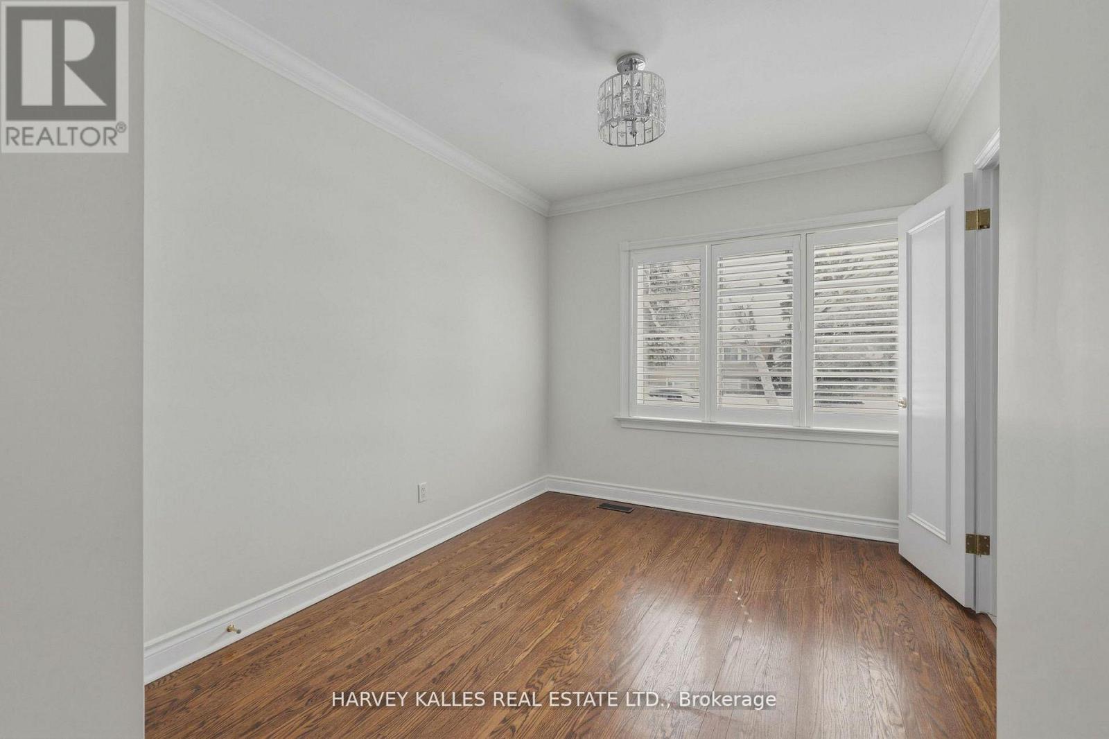 530 BLYTHWOOD ROAD