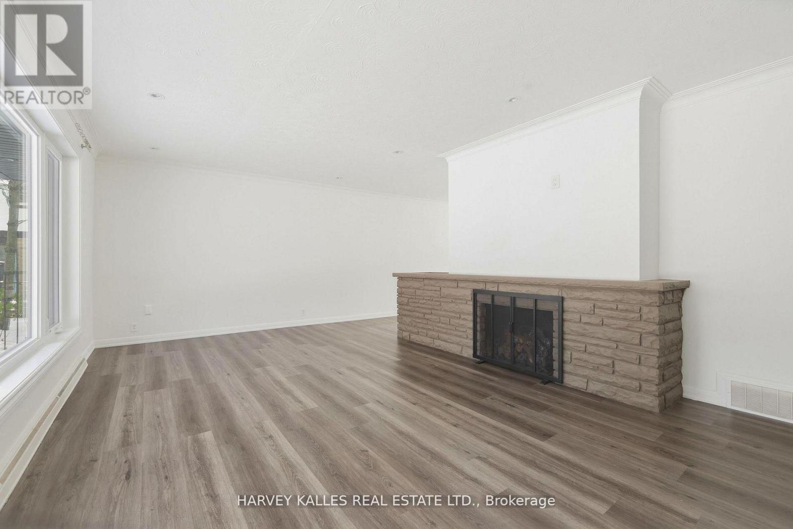 537 BLYTHWOOD ROAD