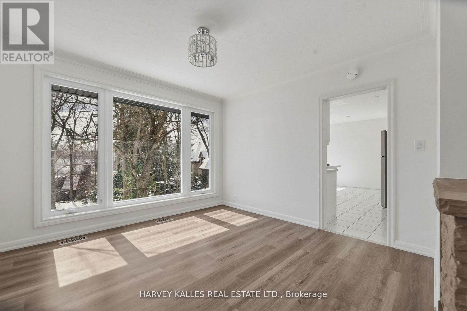 537 BLYTHWOOD ROAD