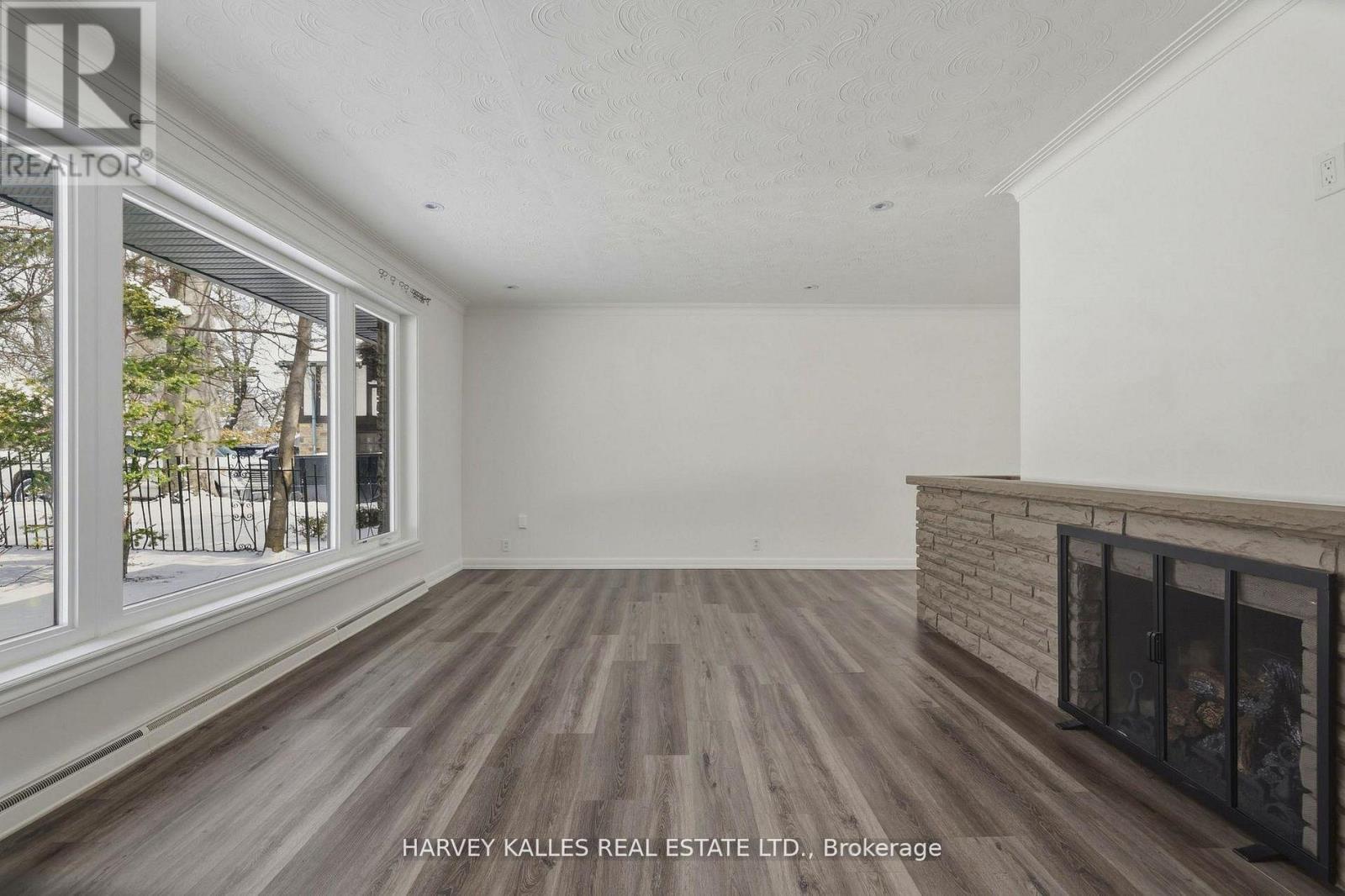 537 BLYTHWOOD ROAD