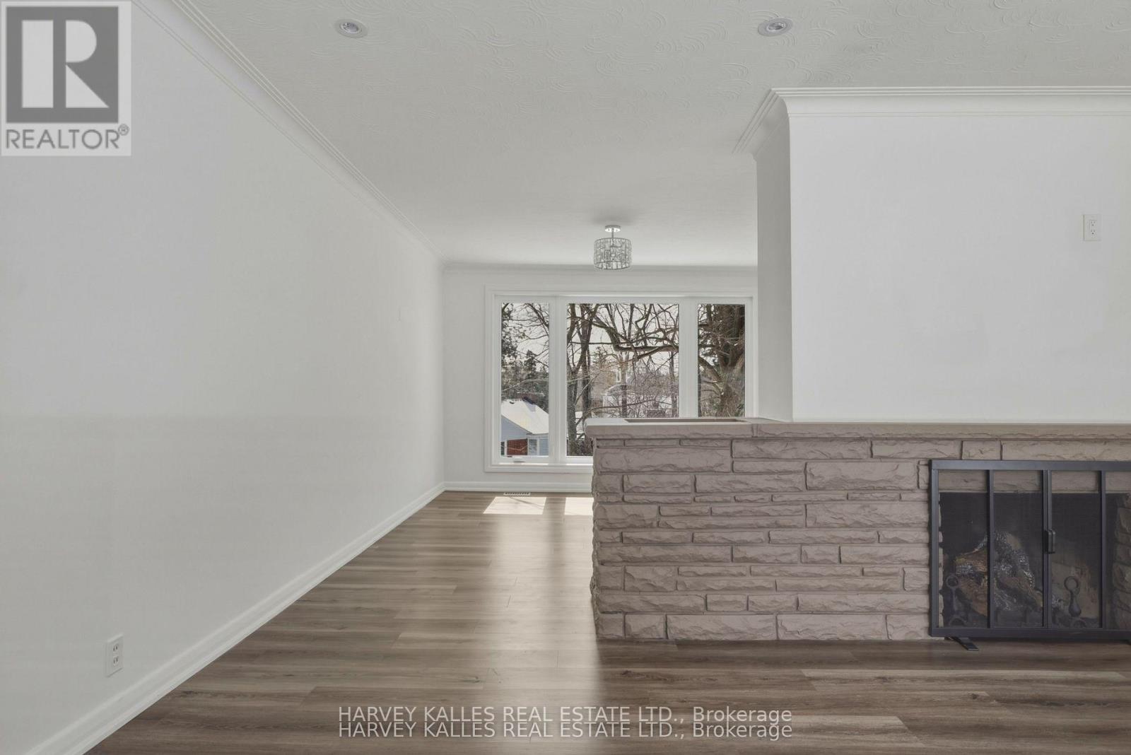 537 BLYTHWOOD ROAD