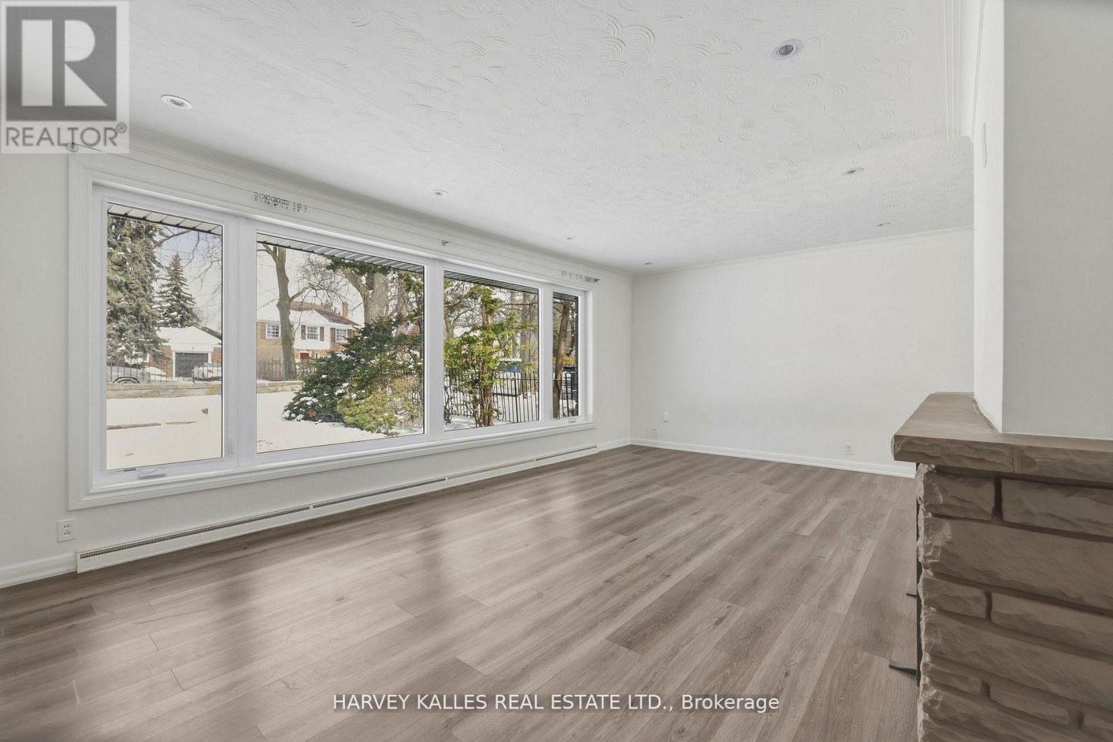 537 BLYTHWOOD ROAD