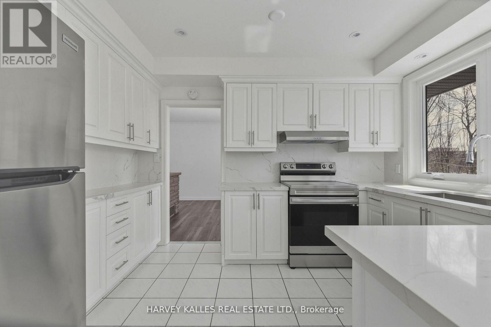 537 BLYTHWOOD ROAD