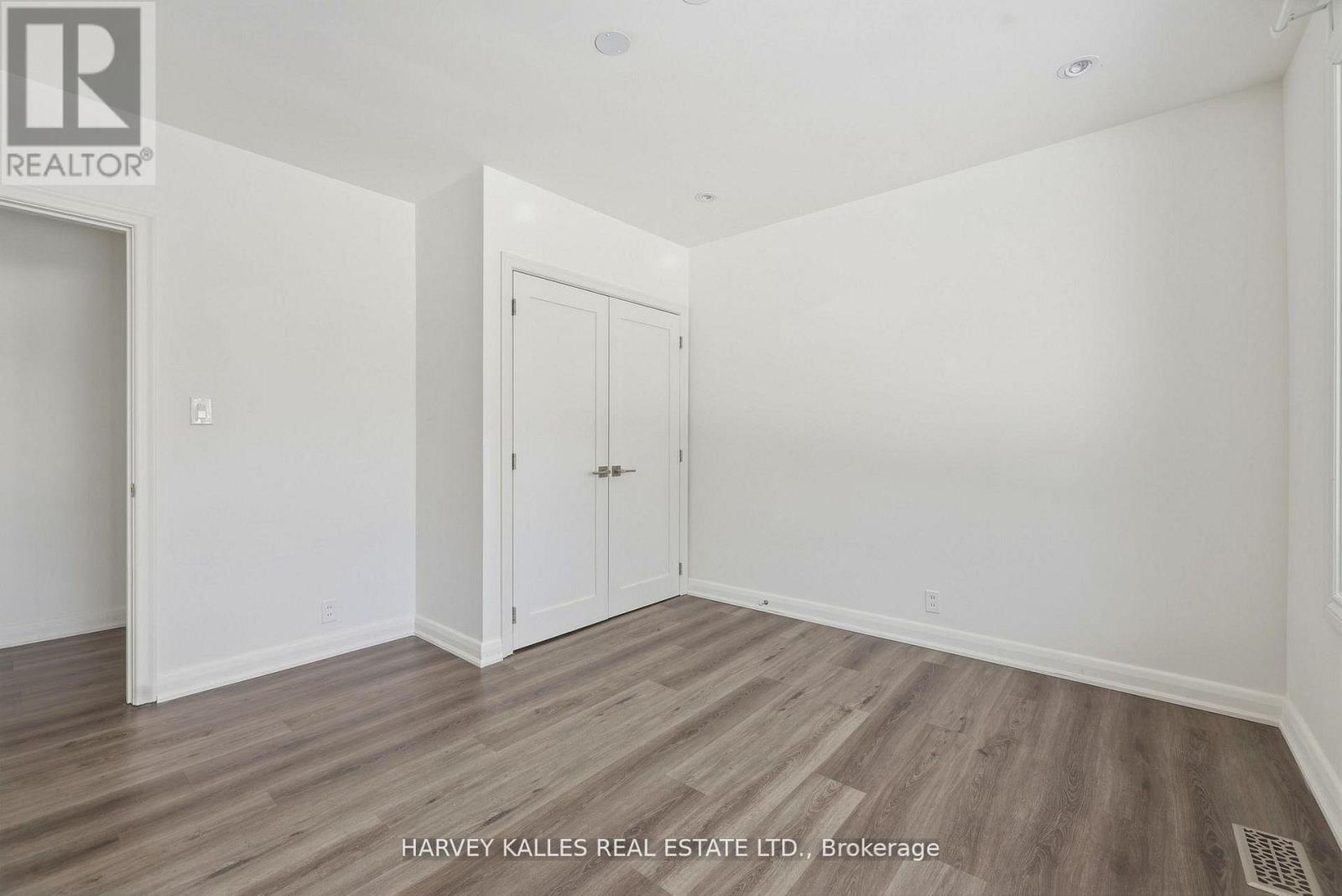 537 BLYTHWOOD ROAD