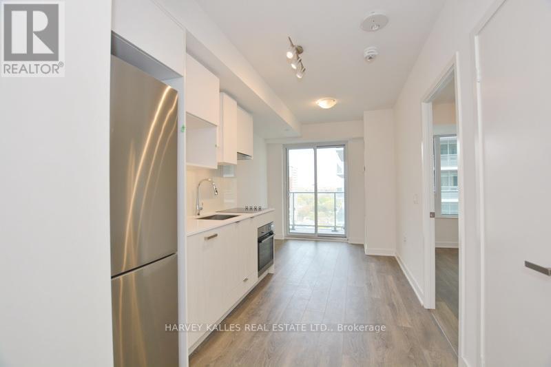 1413 - 195 REDPATH AVENUE