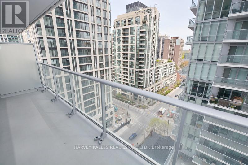1413 - 195 REDPATH AVENUE