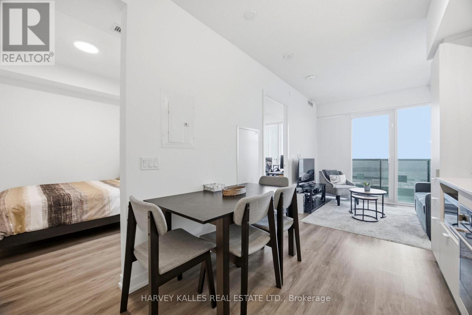 4709 - 138 DOWNES STREET